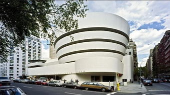 胡同儿里他们的快递车 开进纽约古根海姆现代艺术博物馆 