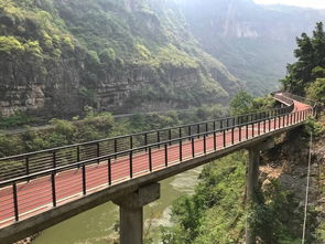 贵州自驾游之 驾驶在赤水河谷旅游公路