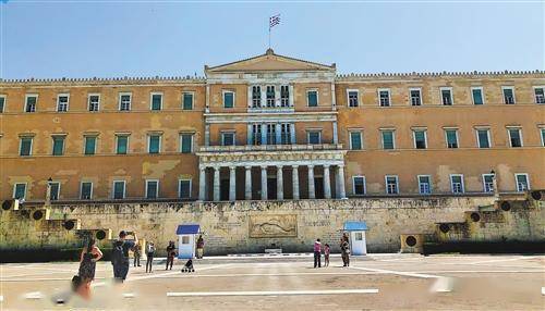 游客与收入骤减 重新开放未奏效 希腊旅游业复苏路漫漫