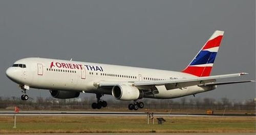 中国旅客大闹泰国航班 网友称国家形象受损 