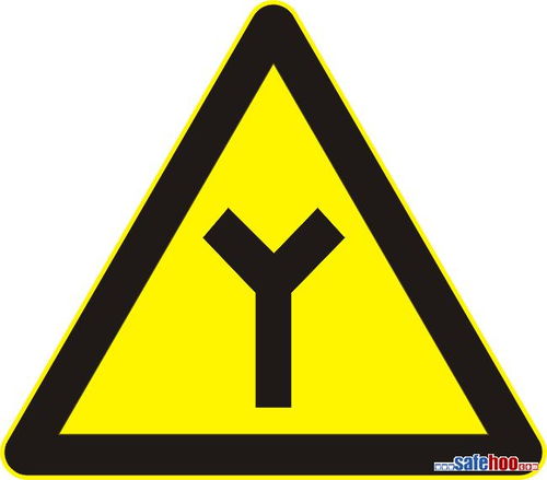 警5 Y形交叉路口标志 