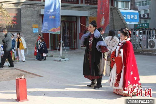 甘肃兰州 民众春节假期感受传统文化