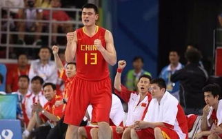 贾磊专栏 这一晚 中国篮球能给我们一个答案吗