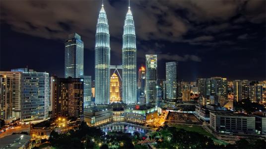 马来西亚现在是白天 还是晚上 现在是几点 