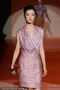 2009纽约时装周 中国名模杜鹃走秀展东方气质 