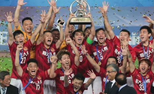 中国足球球员夺冠次数榜单,效力这两支球队球员占据前十,无鲁能