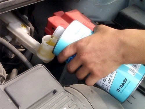 汽车上的这种油液不能随意加,不然可是发动机可是要坏的