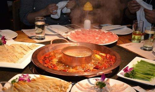 吃火锅时,服务员问需不需要加汤 其实是种暗示,很多人不知道