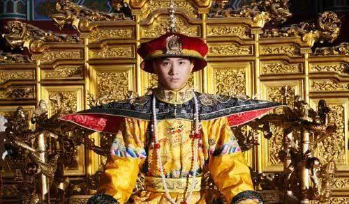 他是中国最长寿皇帝,熬死了儿子和孙子,和秦始皇关系不一般