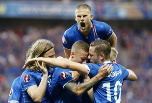 英格兰12分钟连丢2球 冰岛2 1逆转创造历史 