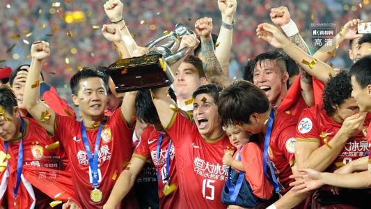 辽宁队拿亚俱杯冠军和恒大的两个亚冠冠军哪个含金量高一点