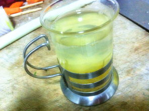 自制蜂蜜柚子茶的做法,自制蜂蜜柚子茶怎么做好吃,自制蜂蜜柚子茶的家常做法 彩色沙漠 