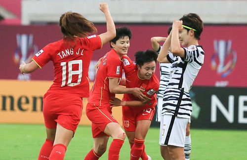 中国女足时隔16年再夺亚洲杯冠军