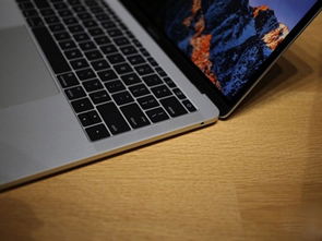 成都苹果MacBook Pro 银色低配报10500 