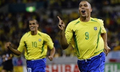 内马尔出任巴西国家队队长 22岁巨星取代 弟媳 