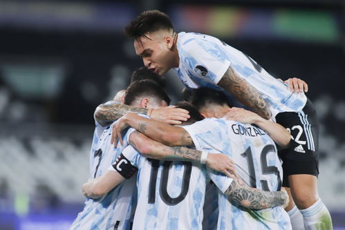 体育 足球 美洲杯小组赛 阿根廷平智利