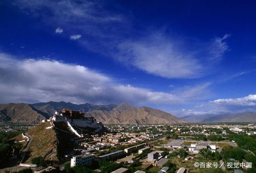 这个是四川最大的县城,距离成都1070公里,也是海拔最高的县城