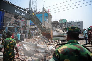 孟加拉国一购物中心倒塌致近百人死亡 