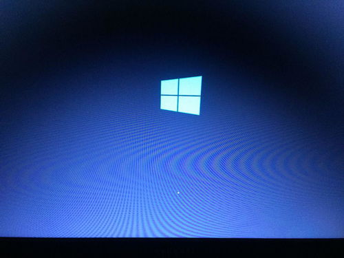 电脑开机主板logo结束后黑屏(电脑出现主板logo后黑屏)