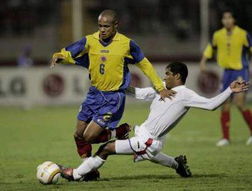 哥伦比亚2 0哥斯达黎加 戈麦兹飞铲对手 