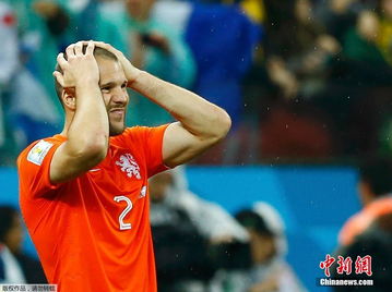 阿根廷点球淘汰荷兰队闯进世界杯决赛 