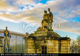 法国凡尔赛宫园林凡尔赛宫著名的雕塑(法国凡尔赛宫介绍)